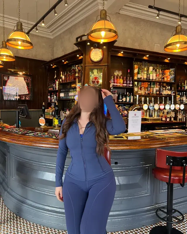 Vanessa - Image 5